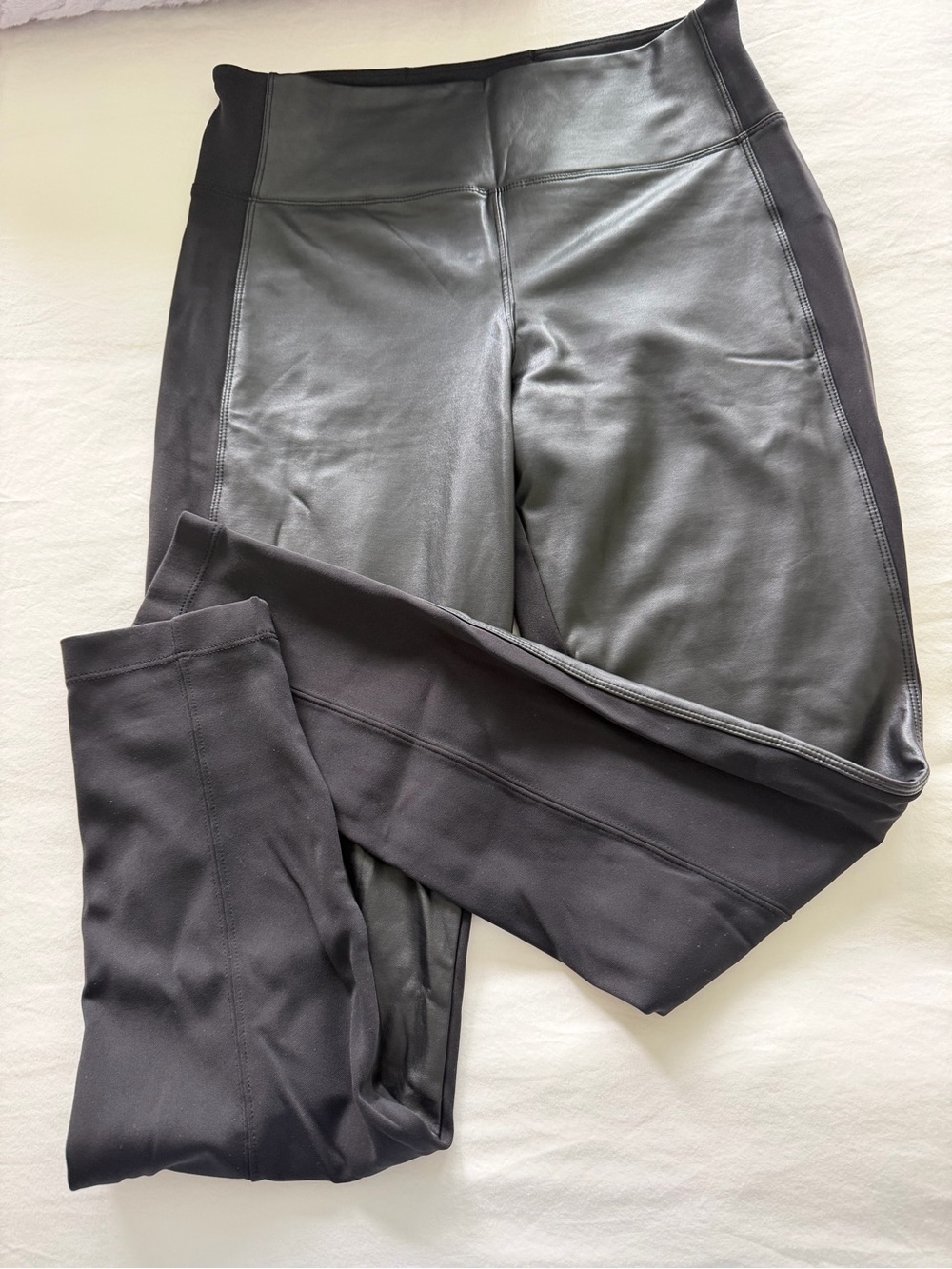 Athleta Delancey Shine Tight in Black